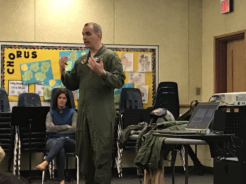 FESColantonio's tweet photo. Col. Mike Schnabel teaches 3rd graders about becoming an Air Force fighter pilot! #USAF #CareerDay #Teamwork https://t.co/3BlC2pGljj