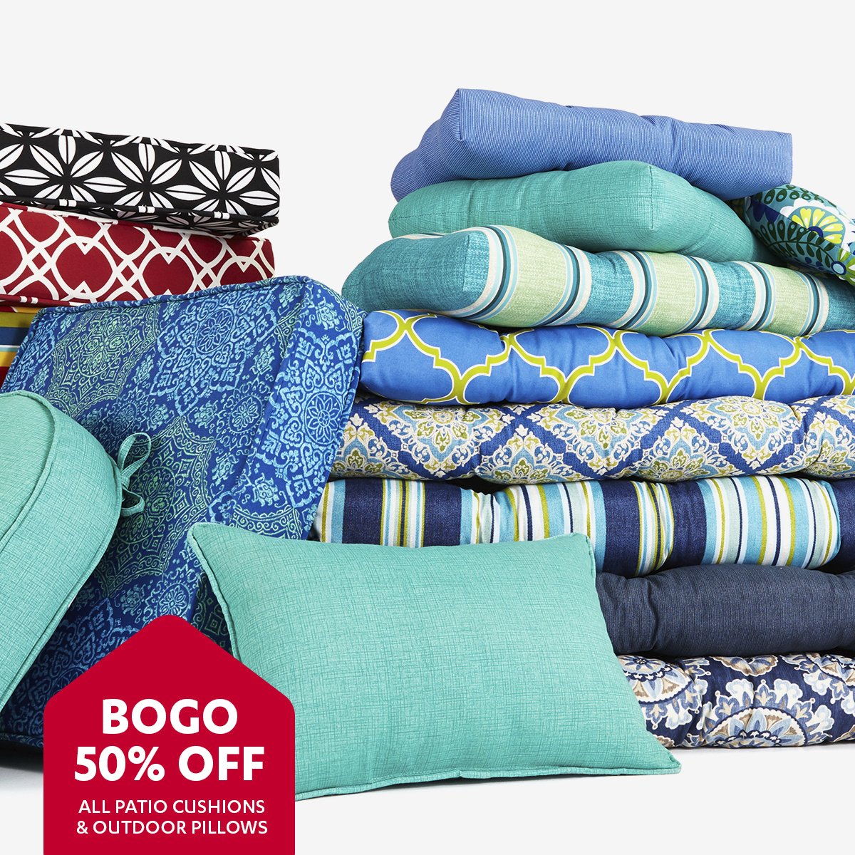 AtHomeStores's tweet photo. Now through 4/24, refresh your outdoor space with new patio cushions! This week's #FlashFind is buy one, get one 50% off & with over 60 styles to choose from, you're sure to find some you love & need. https://t.co/IIDkPrQ3EV https://t.co/DPtxJg0KOl