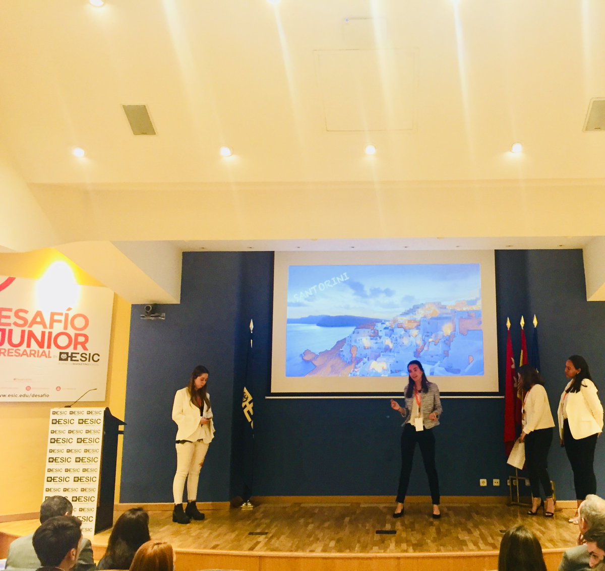 Turno del centro <a href="/ElSanta_tw/">CNSSM_ElSanta</a> en la semifinal territorial de Madrid de #DesafíoESIC . ¡A por ello!