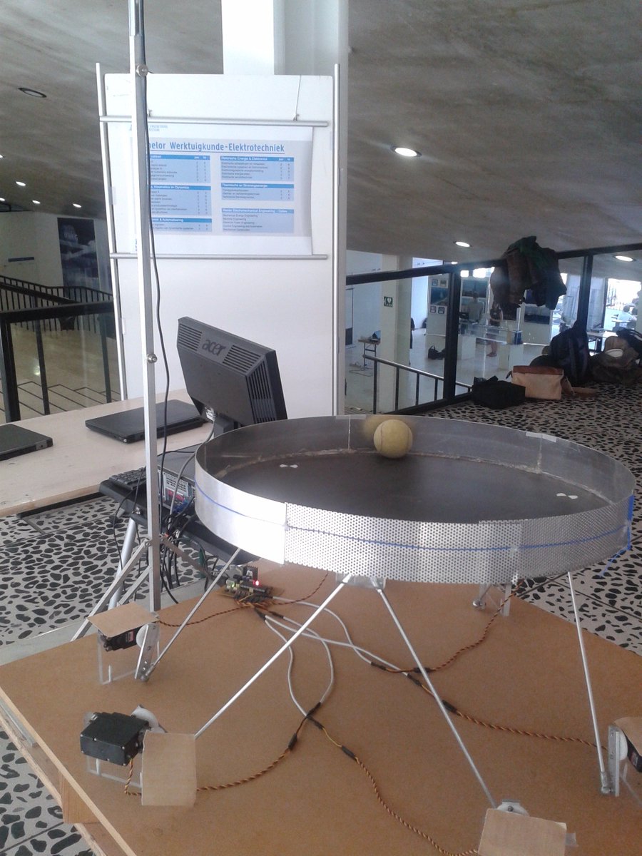 DySC_UGent's tweet photo. Today we are going to convince the undergraduate students to start a career in Elektromechanical Engineering at @ugent_fea. Come and see our Ball and Plate setup at the UFo of the @ugent. #Control #automation https://t.co/B6IO4i0krA