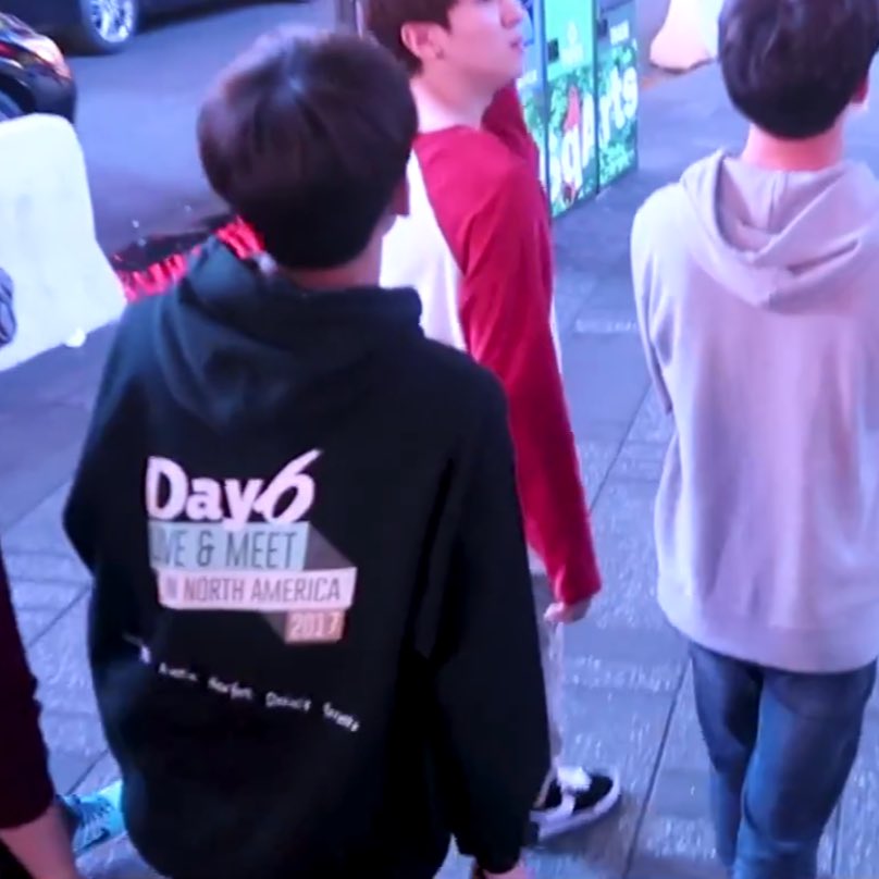 cherisher0428's tweet photo. 윽 악.. 작고 동글동글 반질반질 도톨밤톨 머리 ༼ ༎ຶ ෴ ༎ຶ༽ https://t.co/fPVfgYMgSl