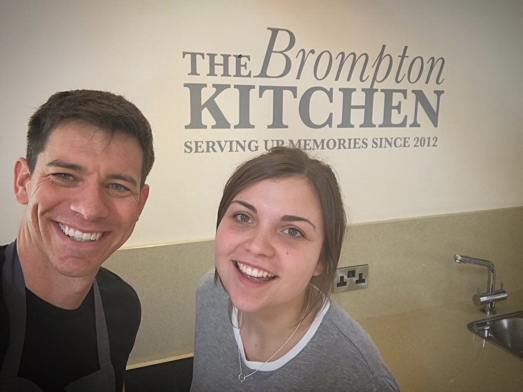 marcusbeanchef's tweet photo. Great morning teaching a one 2 one tuition with Alice from @alderford_lake Make sure you go check them out 👌🏻 https://t.co/YHJbN9euNA
