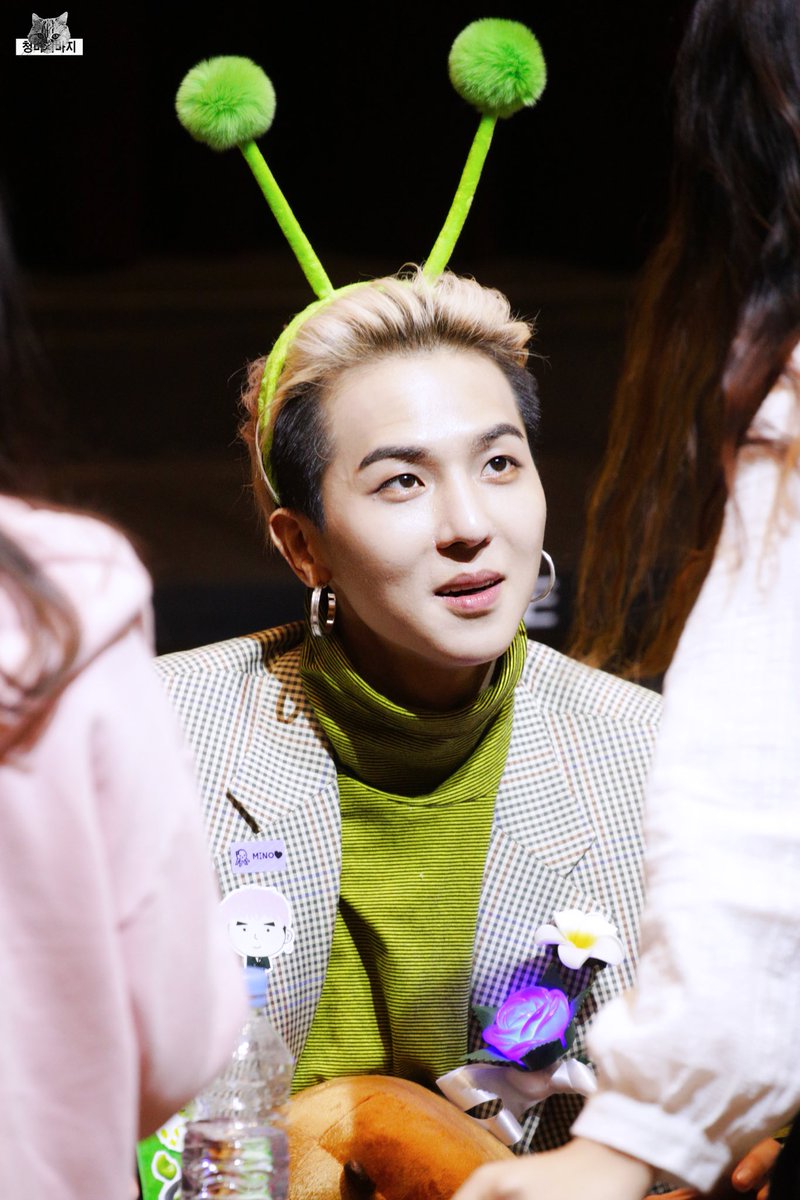 jeanmino93330's tweet photo. 180413 대구 팬사인회 MINO  HQ 4p

#winner #송민호 #ミノ #MINO #위너 https://t.co/yPjTEttPSN