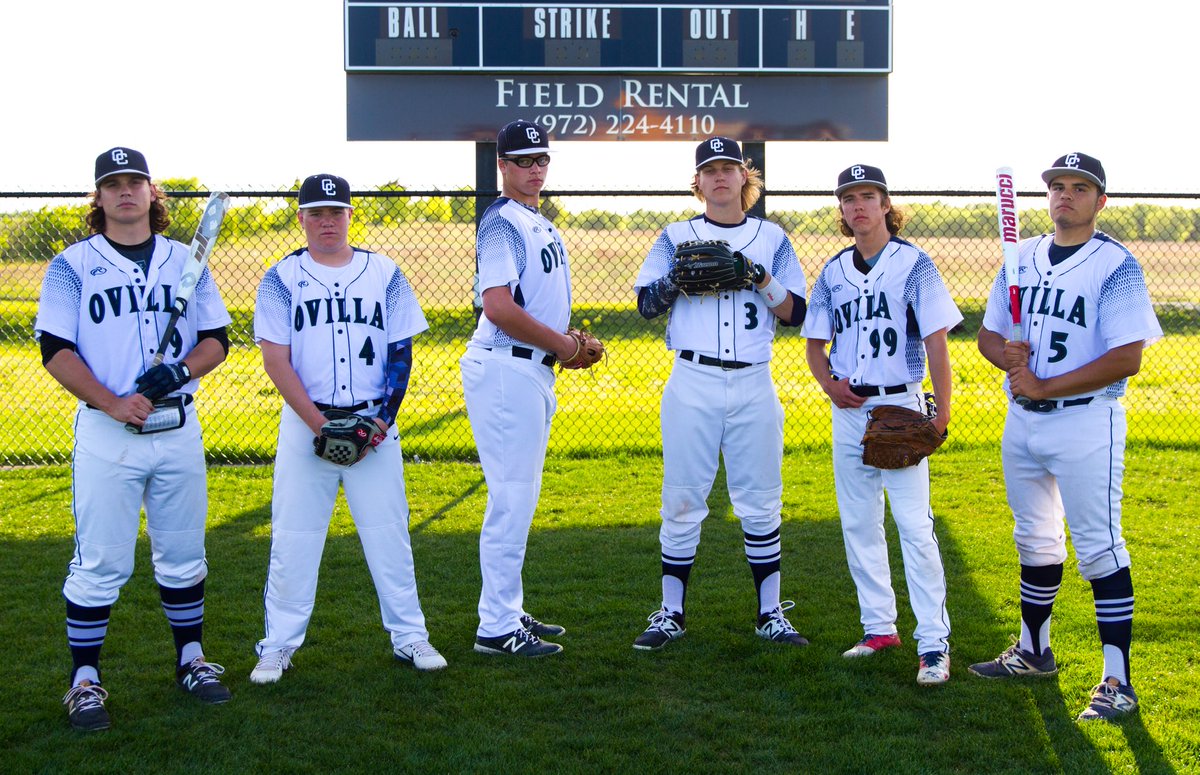 ramvideoprod's tweet photo. Great night for these boys! Senior Night was a success! Got a W and District Champs. Let win it all fellas! Go Eagles 🦅 click the link for the rest of the pictures.                             https://t.co/WBua4gteuB https://t.co/Tlh02XhAr9