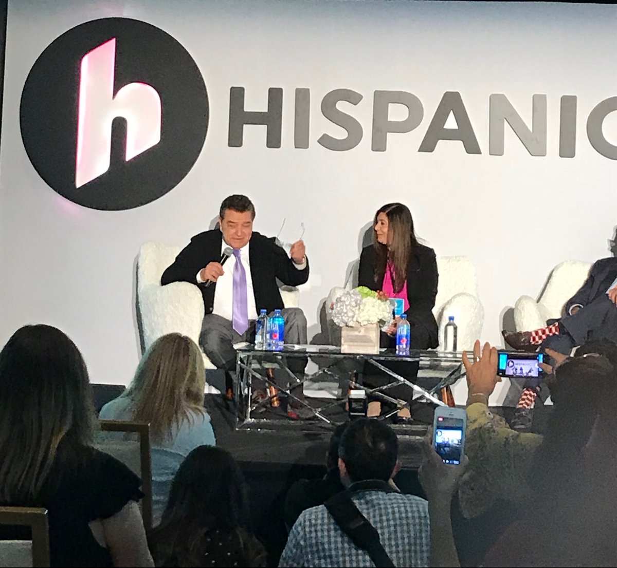 cayala5407's tweet photo. Amazing session on diabetes with @donfrancisco at @Hispanicize. https://t.co/SQtJuoksL1