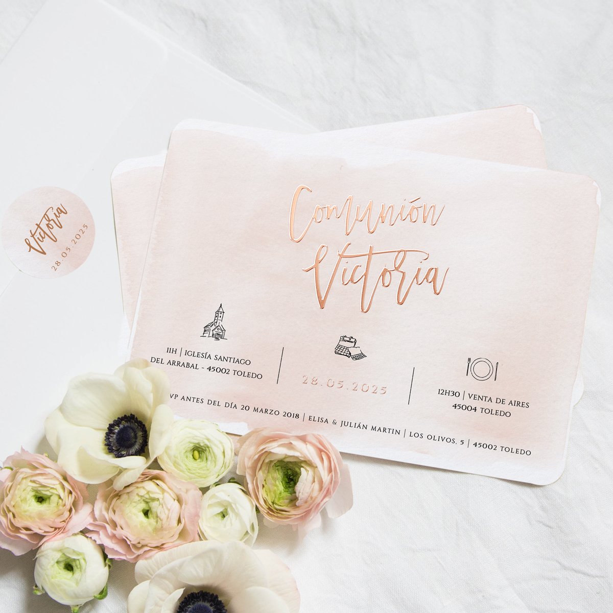 cottonbirdes's tweet photo. ☆ TIEMPO DE COMUNIONES ☆
 La invitación a la comunión de tu peque tiene que identificarlo, ¿no crees?
 Descubre la colección Casiopea en nuestra web. ➢ https://t.co/tt5Nst1CWy
Y la Invitación Aura no podía tener un nombre más acertado, ¿no crees? Es simplemente preciosa 💗 • https://t.co/KjOGGNOf8Z
