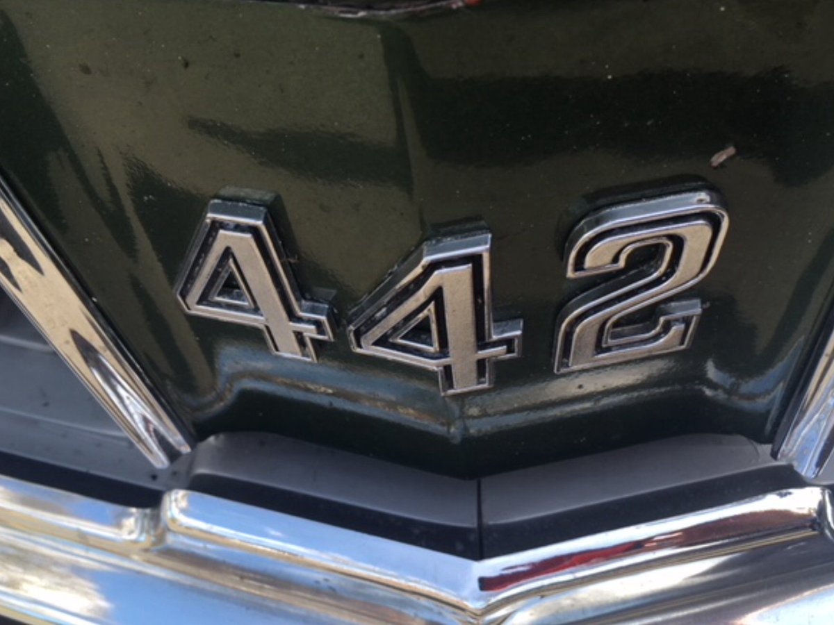 MjeffreyMarc's tweet image. Look what I found parked in the sunshine @prestwichpapers @PrestwichClough @BuryBePartOfIt @guymartinracing #materials #makethingswork