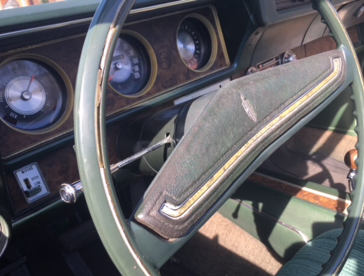 MjeffreyMarc's tweet image. Look what I found parked in the sunshine @prestwichpapers @PrestwichClough @BuryBePartOfIt @guymartinracing #materials #makethingswork