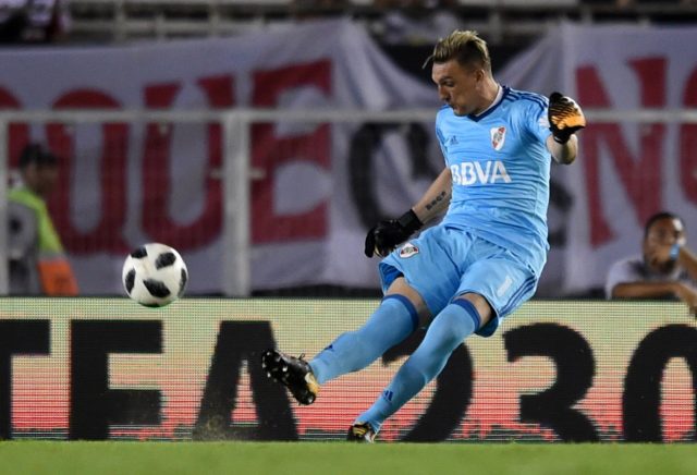 Uma barreira na frente do goleiro Franco Armani: Argentina ou Colômbia? - mattschwarz-fashion.de/uma-barreira-n…