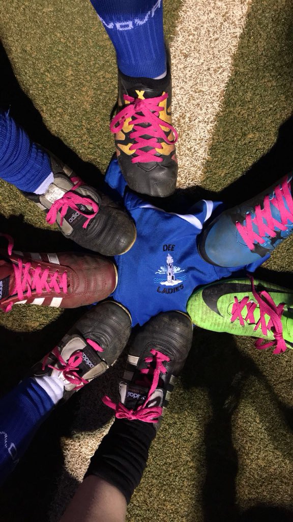 DEELFC13's tweet photo. Showing support for Play it Pink week tonight at training⚽️💗 @raceforlife  @ScotWFootball https://t.co/Upmhj3uz8t