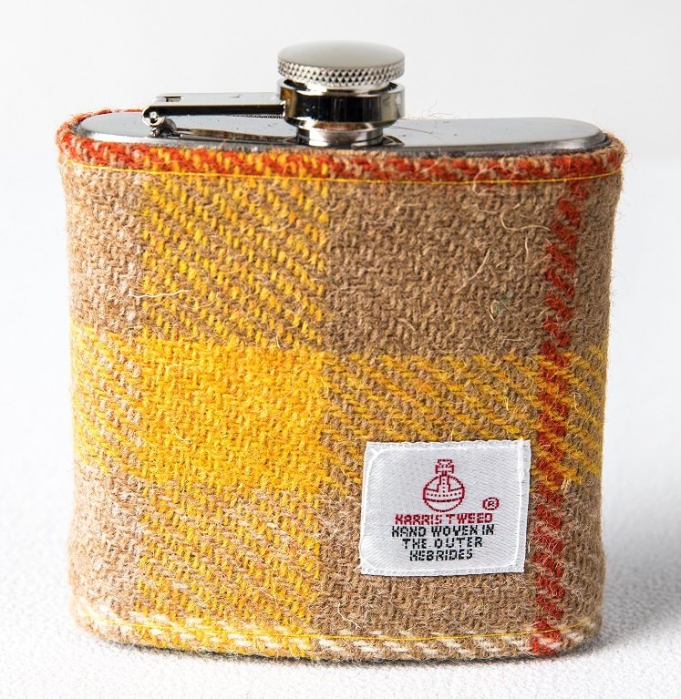 Excited to share the latest addition to my #etsy shop: HT28 Harris Tweed Hip Flask Gift Boxed FREE Personalisation and UK Postage etsy.me/2HaIcwv #weddings #hipflask #harristweed #groomsman #wedding #fathersday #scottish #celtic #tartan
