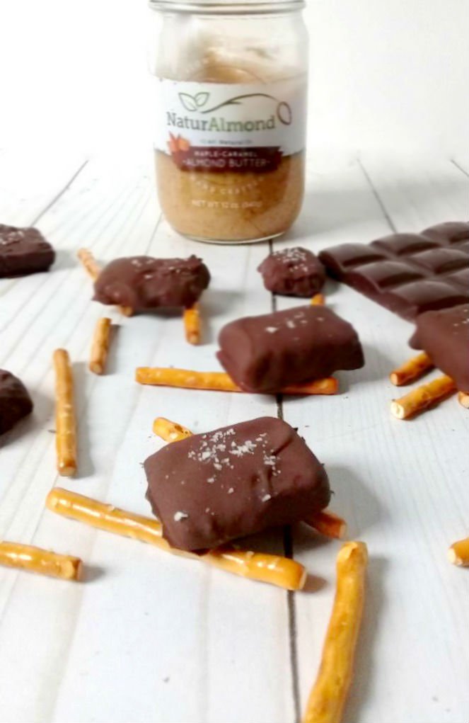 IYInnerFoodie's tweet photo. 🎉🎉#GiveawayAlert 🎉🎉Hit up my page @indulgeyourinnerfoodie over on #instagram where I am hosting a giveaway for @georgiagrinders . The winner gets their choice of two nut butters! Plus a new #recipe. https://t.co/hKUUEMuYkp https://t.co/jsGvxpwpU0