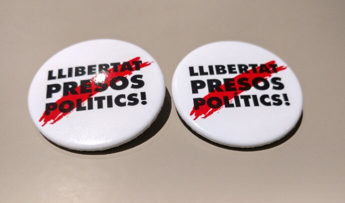 Regal per les 500 primeres persones dels pins mes 🔝 del moment. Fes-te amb ell teu i postureja amb el hastag #wearerourestyle