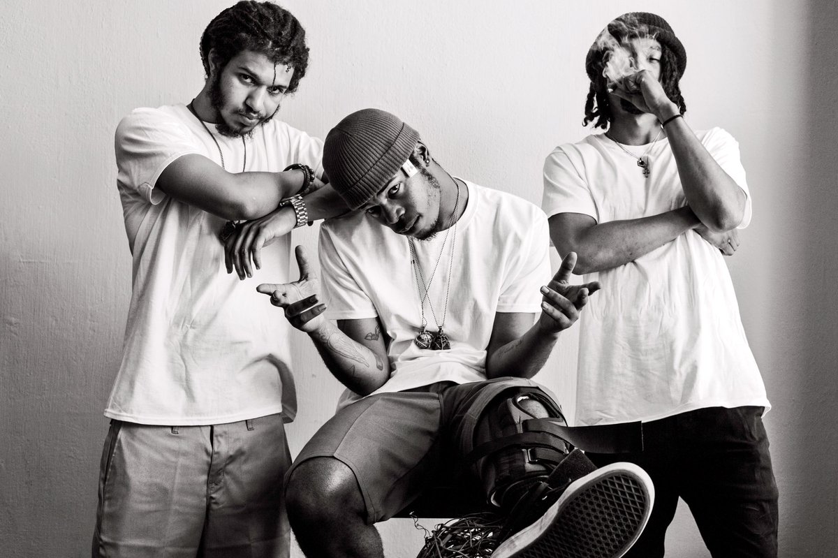 MadeGROCERIES's tweet image. It’s always been right here in the city and we ain’t never been the type to run from what we come from.
#DontBeASlave 
📸: @tvadv_