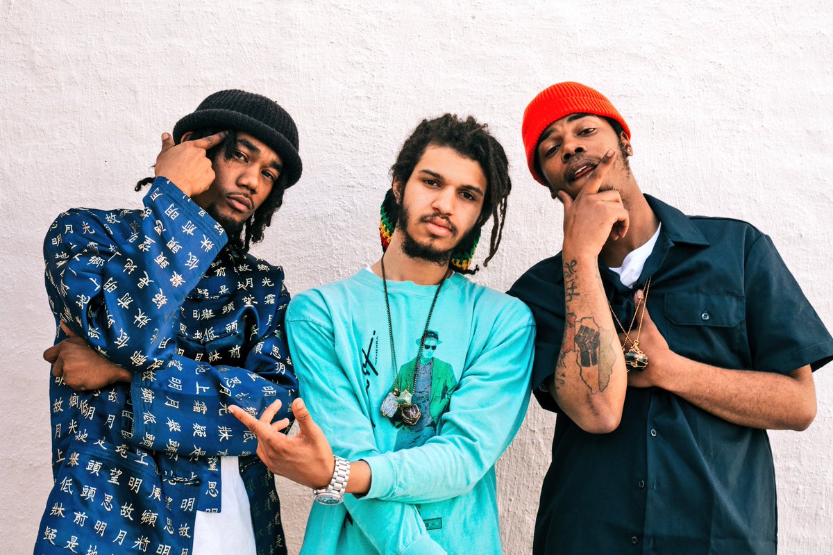 MadeGROCERIES's tweet image. It’s always been right here in the city and we ain’t never been the type to run from what we come from.
#DontBeASlave 
📸: @tvadv_