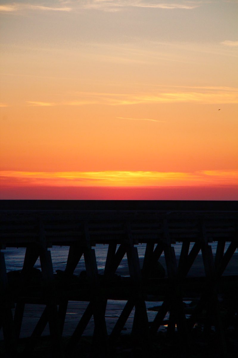 Superbe coucher de soleil sur Trouville ce soir.
<a href="/TrouvDeauville/">Trouville Deauville</a>