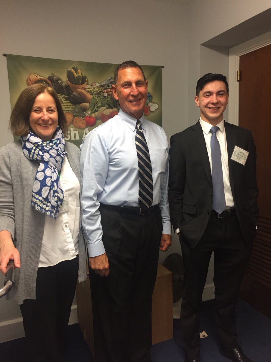 SMonseau's tweet photo. 0n Capitol Hill promoting undergraduate student research #poth2018 #undergraduateresearch @TCNJ @RepLoBiondo https://t.co/izYu8hCgTg