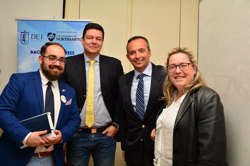 AlexCosto's tweet photo. Thank you #KeAsM for an amazing discussion on the #MarshallPlan and #ΓέφυρεςΣυνεργασίας in #Thessaloniki 

@Spyros_Litsas @USConsulateThes @AmChamGr @IkarosBooks #USATIF2018 https://t.co/Ib5220BGwV