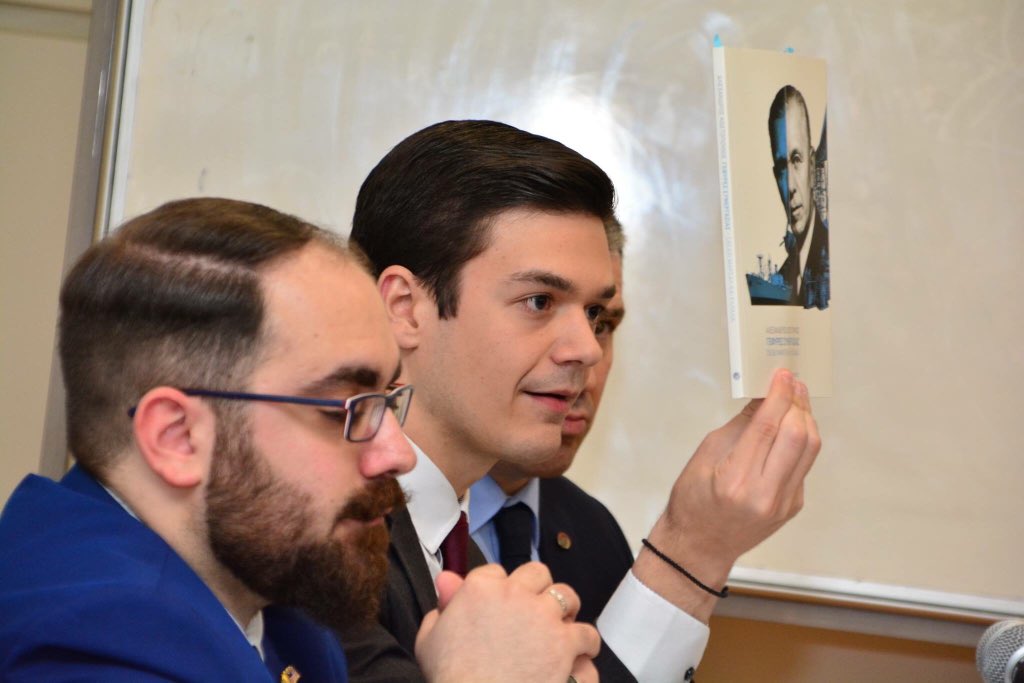 AlexCosto's tweet photo. Thank you #KeAsM for an amazing discussion on the #MarshallPlan and #ΓέφυρεςΣυνεργασίας in #Thessaloniki 

@Spyros_Litsas @USConsulateThes @AmChamGr @IkarosBooks #USATIF2018 https://t.co/Ib5220BGwV