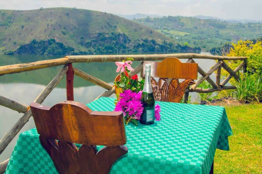 Ugaman01's tweet photo. Lodge BellaVista, FortPortal
#HelloFortPortal
#VisitUganda https://t.co/7DJ0m9rMYi