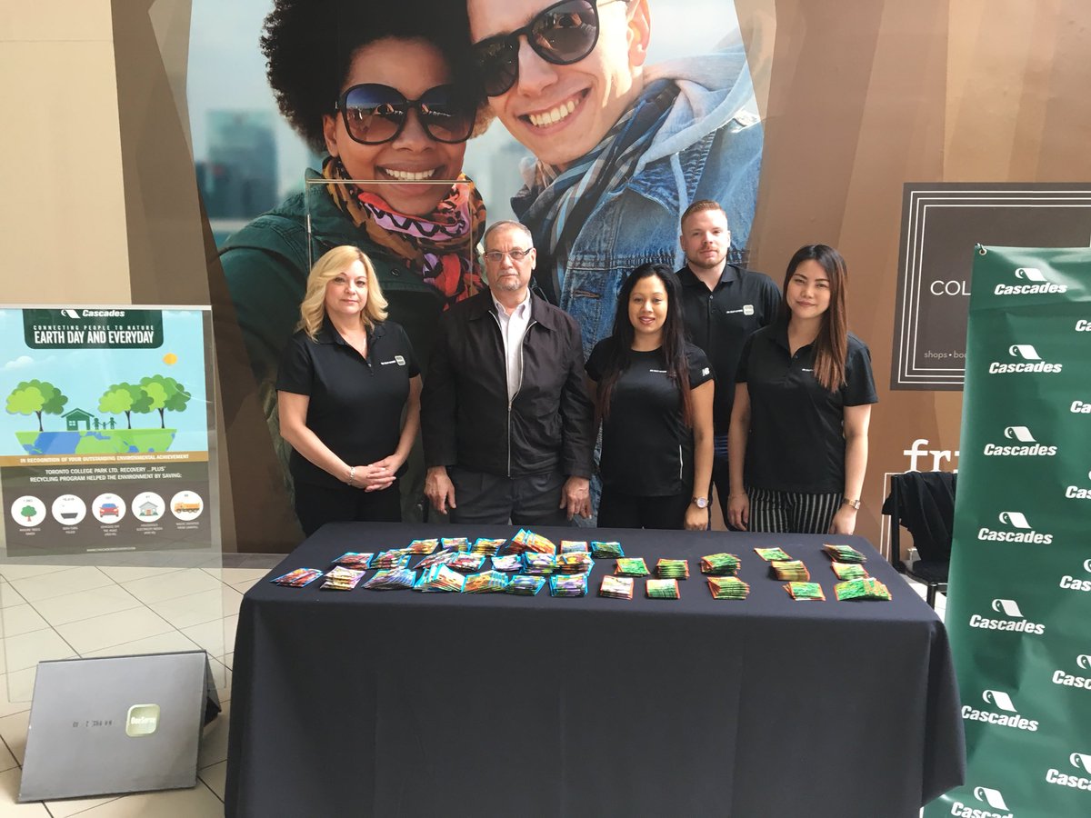 CollegeParkShop's tweet photo. Celebrating Earth Week at Toronto College Park as we host our annual Earth Week Celebration with our supporting vendors  @Hallmark1977  #cascaderecovery and #urbancorefitness https://t.co/ELI0ItykBh
