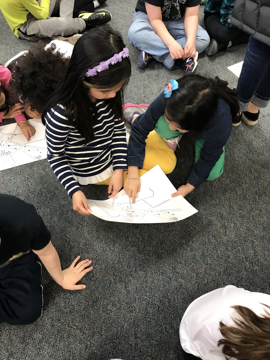 Scintosclass's tweet photo. Preparing for Walk through Wayne in a few weeks, today we looked at how Wayne has changed over time using maps of the area. #scintosclass https://t.co/SVm7MRlmjl