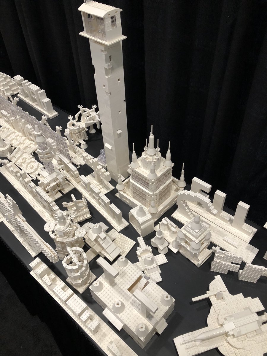 web20classroom's tweet photo. Give kids 600,000 LEGO bricks and they will prototype, explore and collaborate all day. @firstlegoleague @LEGO_Education #edchat https://t.co/QdB7GSVYrL