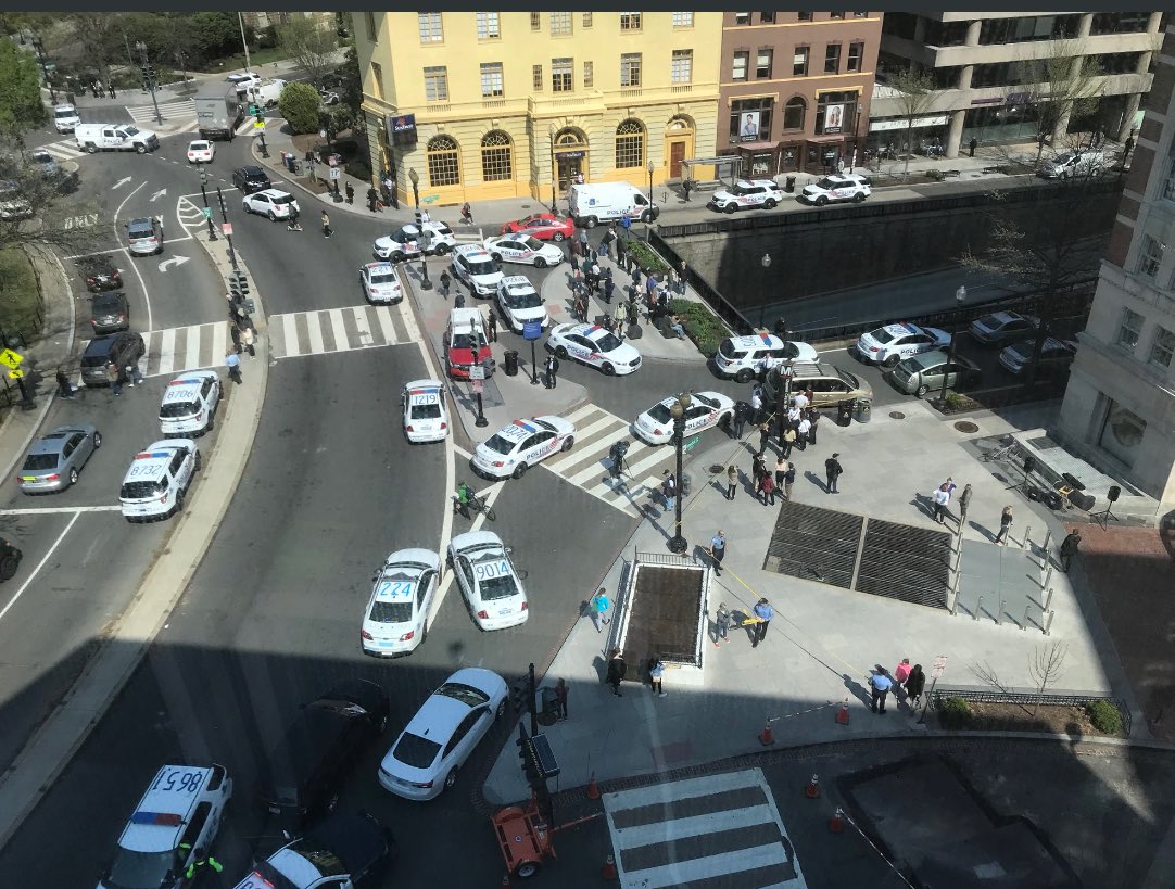 Ernest Voyard tweet media