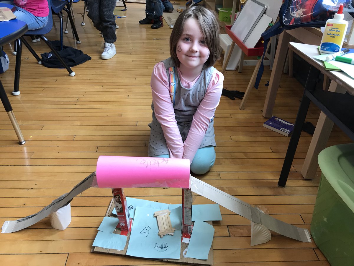 whalange1's tweet image. Day 2 #structurebuilding#its a coveredbridge#raftingunderthebridge