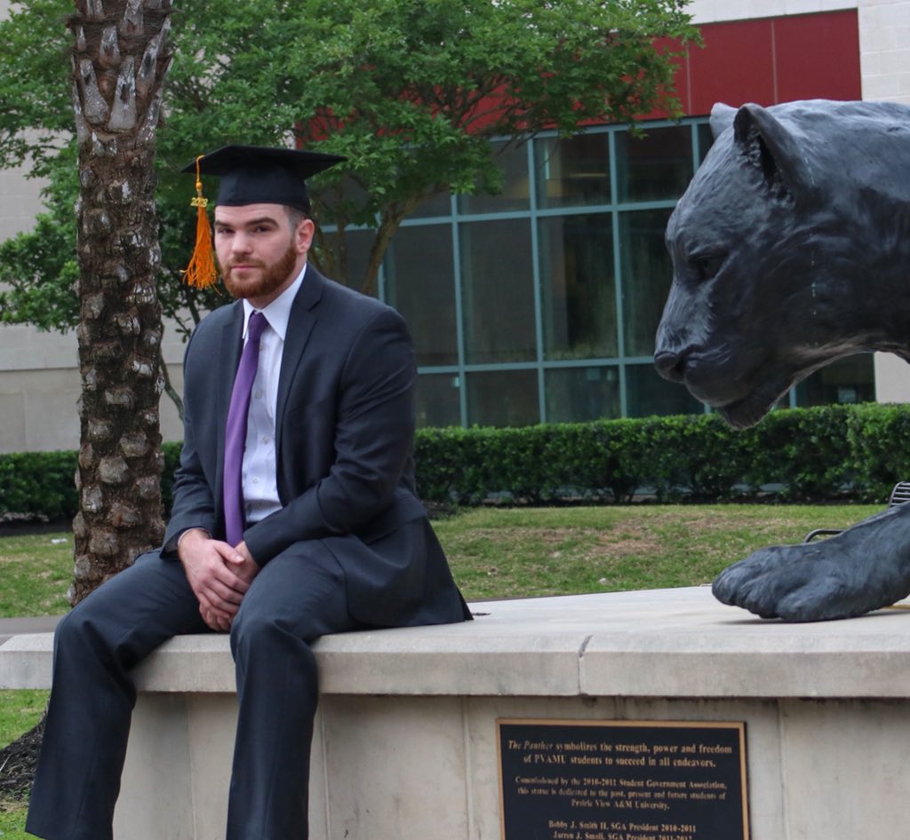 shwartzmayne's tweet image. It took me a while but I’m finally finished and extremely grateful. #pvamu18

📷 by @leftfieldJT