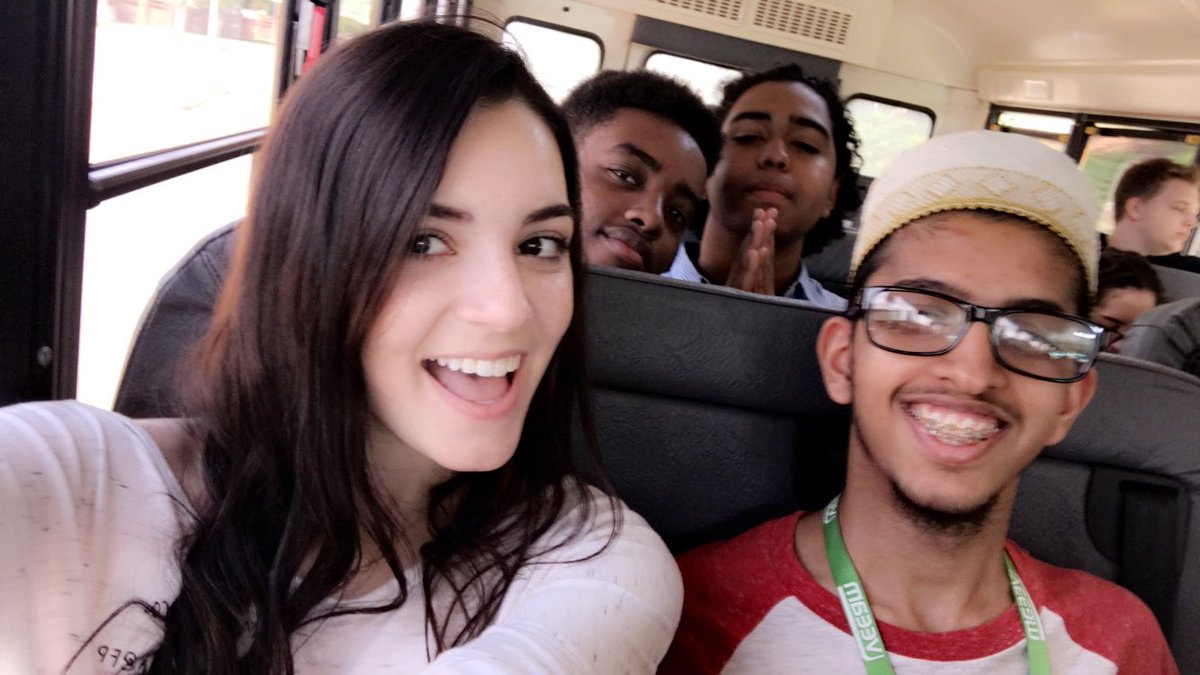 kayla_NTHC's tweet photo. #ntdayout18 loved going to the aquarium 🌊🐠 https://t.co/N97lCXgyud