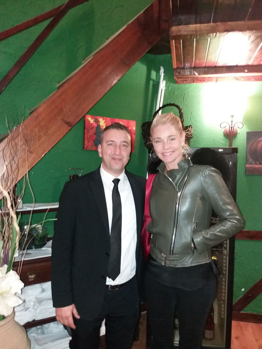 trillomalaga's tweet photo. Juan Antonio Bayona y Belén Rusda se dejaron ver por nuestro restaurante la otra noche. Gracias por escogernos!! https://t.co/Ts18Q7D5Xu