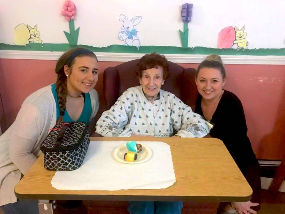CentersHealth's tweet photo. 🎨Arts &amp; Crafts and a surprise visit from Rosebud the miniature horse! A very busy week for our residents😳#HappyHorseProgram #WarrenCenter #CentersHealthCare #HeartHealthHome #TroyCenter #KingstonCenter #Arts #Recreation #SpringTime https://t.co/Cwl0cbinXG