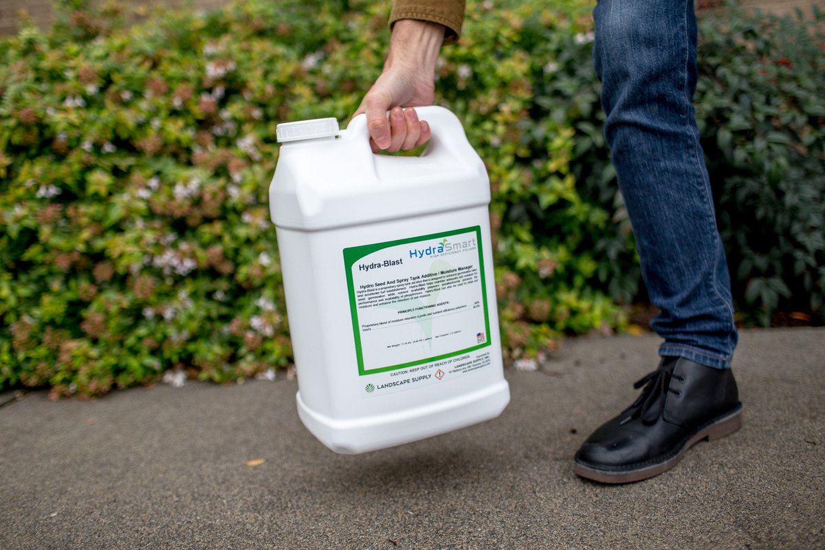 Laying down new grass?

Avoid common turf establishment issues with Hydra-Blast. It harnesses Nutrient Efficiency Polymers to enhance phosphorous utilization and ensure adequate soil moisture.

#hydrasmart #hydrablast