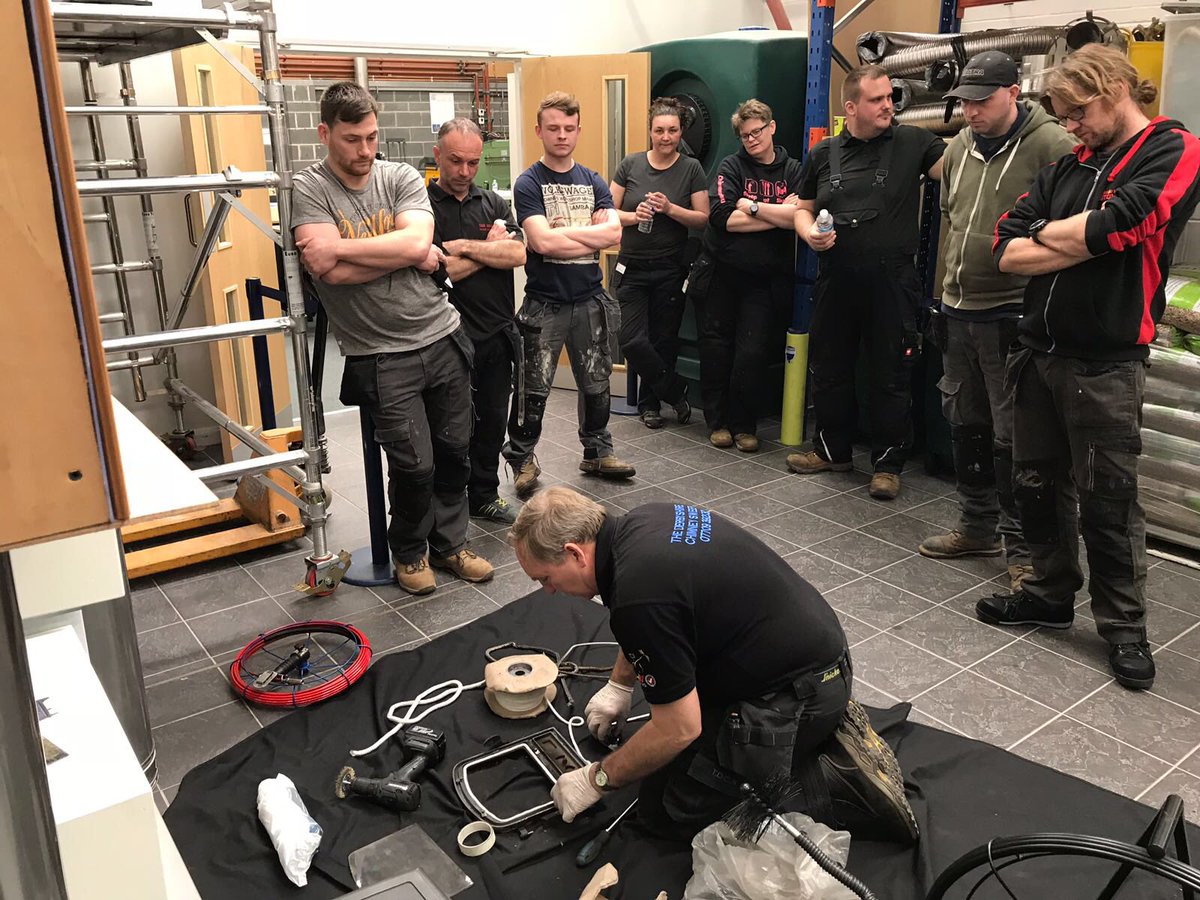 STOVA314's tweet image. In his position as Vice Chairman for the Guild of Master Chimney Sweeps, Stova’s MD Sascha Meding, is currently teaching new people to become qualified Chimney Sweeps. #GOMCS #burnright #qualifying #besafe @BurnRightUK @DochertyGroup