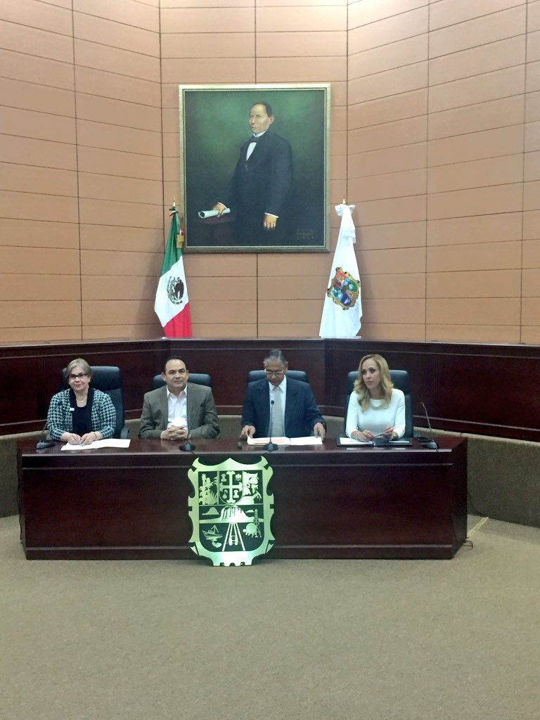 TRIELTAM's tweet photo. Inicia la Mesa de Opinión: "Atribuciones Administrativas y Jurisdiccionales en el Proceso Electoral 2017-2018". #INE #TRIELTAM #IETAM #AMPROVIC
Síguenos en vivo: https://t.co/yAm33rbi1Y https://t.co/D2OQDbayVi
