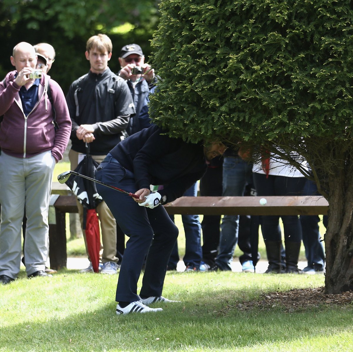 BMWPGA's tweet image. “Always a great day out”...honest! 🤣

Look forward to seeing Jamie Redknapp, @TheAntonDuBeke, @HillF1 &amp;amp; @GlennHoddle at Wentworth on 23 May ⛳️🏌️ #BMWPGA #ProAm 
 
Advance tickets 👉🏻 bit.ly/2FL24tu