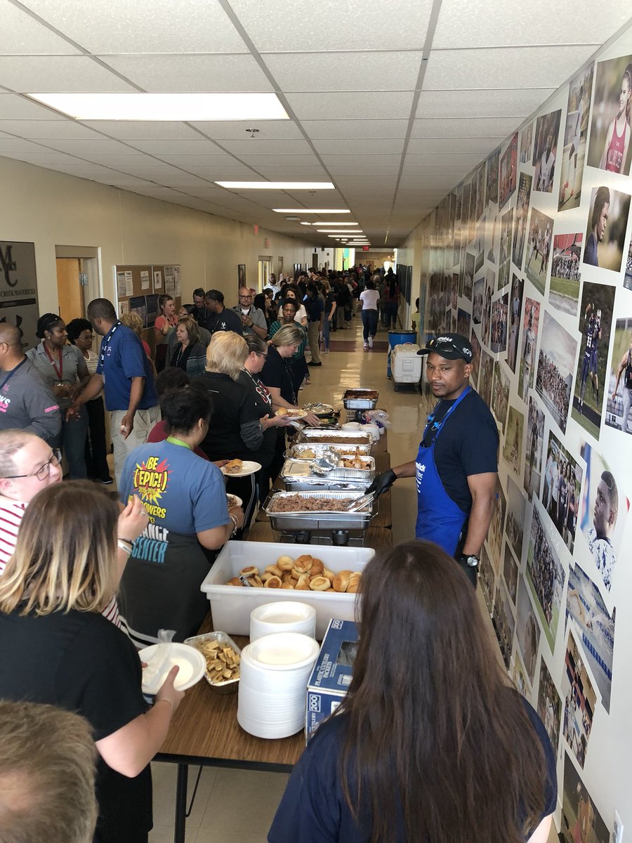 mcmavsathletics's tweet photo. Again, HUGE thanks to @HendrickHondaNC for feeding our @MallardCreekHS staff today! One qoute: “Best Lunch Ever!” #CreekLife #TeamCreek https://t.co/b4kuw8184w