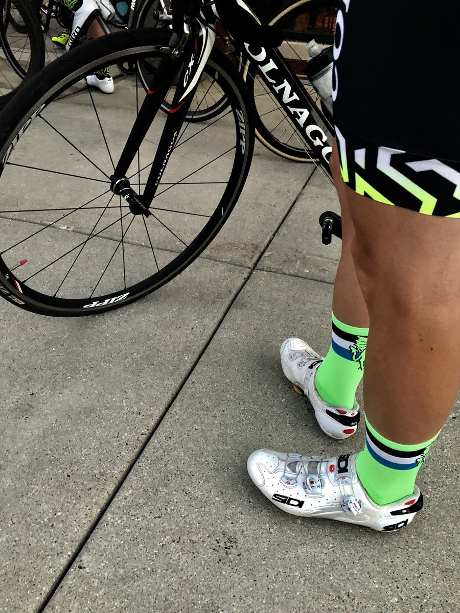 burnhamracing's tweet photo. βIf the weather stays like this, I wonβt get to use all of my socks this season.β #RoadieProblems #BurnhamProblems #AlwaysRoad https://t.co/T9WqD9GxRM
