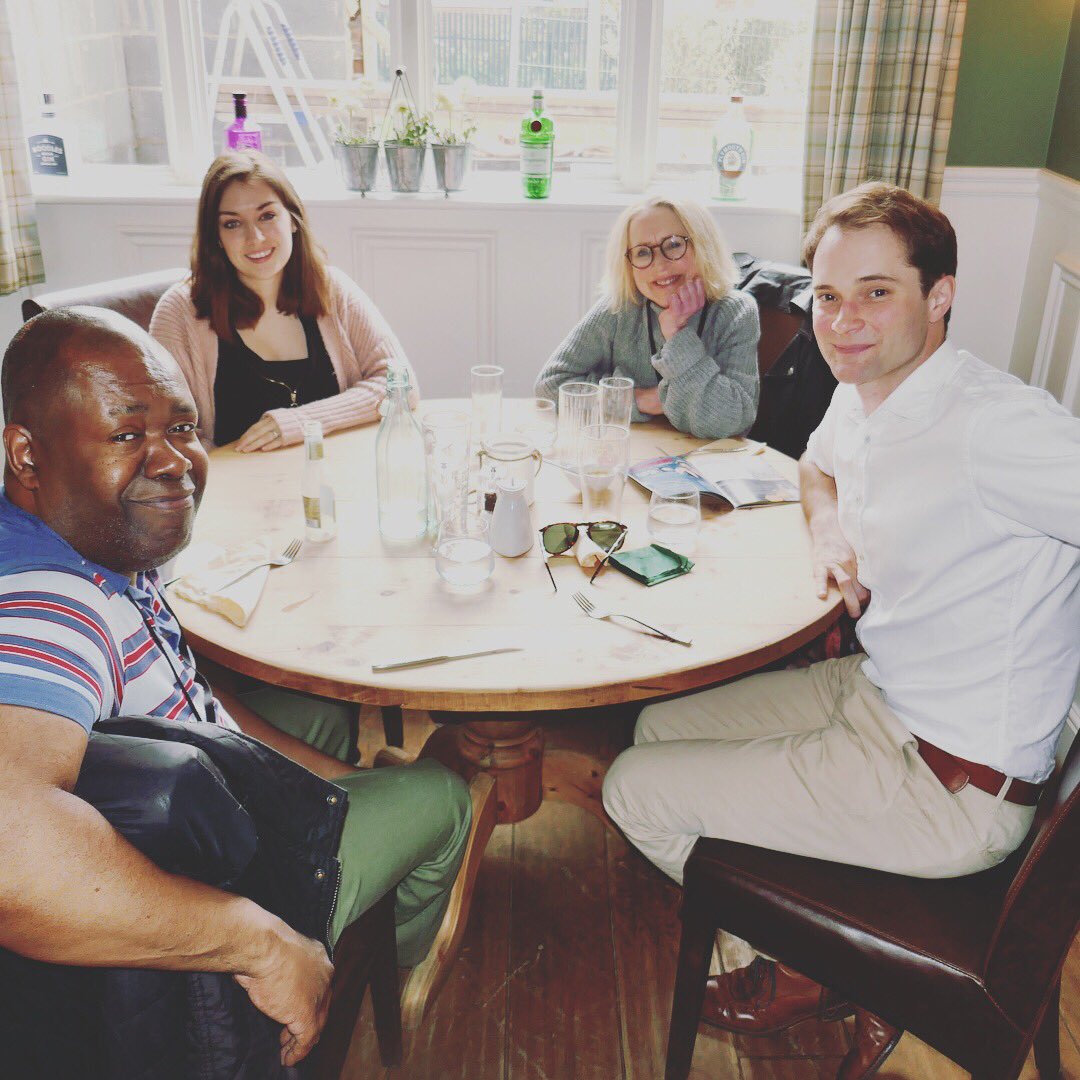 EarnestTour's tweet photo. Far better than a cucumber sandwich! Delicious lunch and delightful afternoon visiting our sponsors @halfmoonnewton with our #TheImportanceOfBeingEarnest cast! 🍻🍷🍽 Catch us tonight @YorkTheatre #York https://t.co/fJ5N1HQHvE