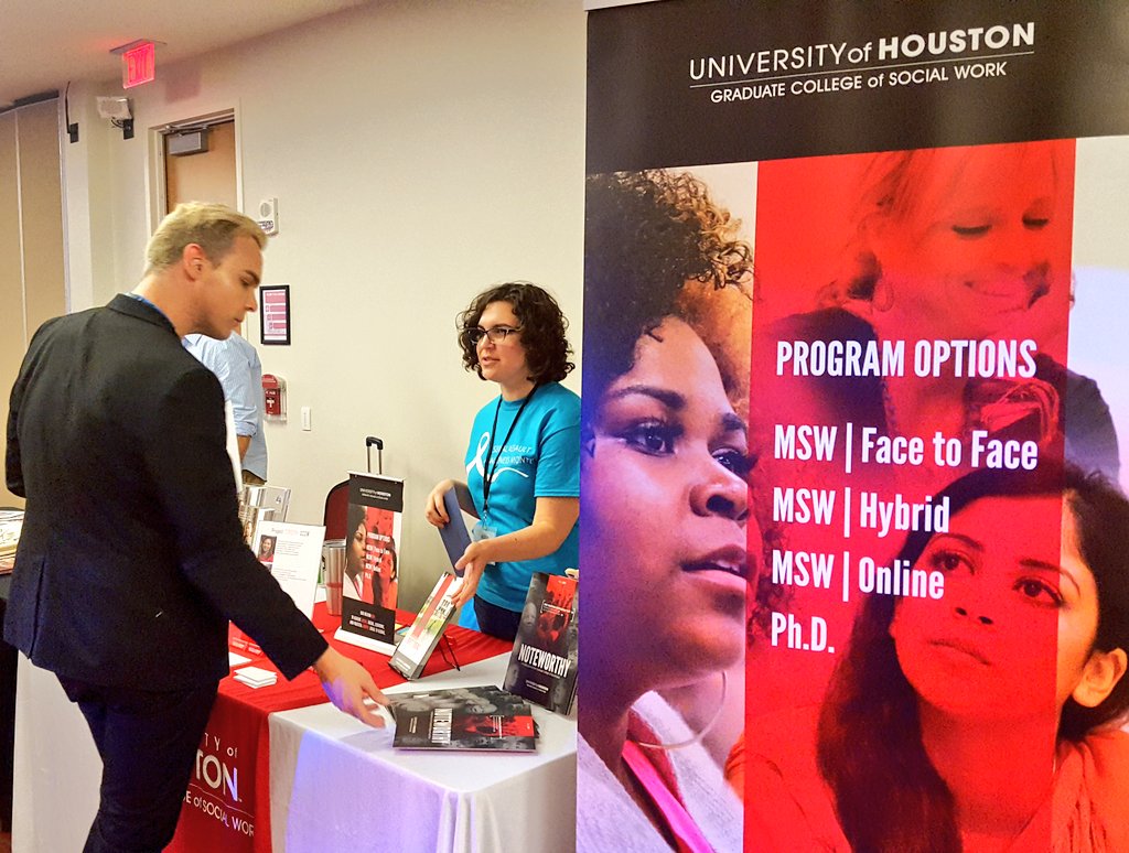 anna_n_johnson's tweet photo. Sharing information about @UH_SocialWork before #ProjectCondom Unwrap the Runway begins! Come to the @UHStudentCenter at noon to see this amazing fashion show hosted by @UHSmartCougars #GCSW https://t.co/GKZuVmwKEc