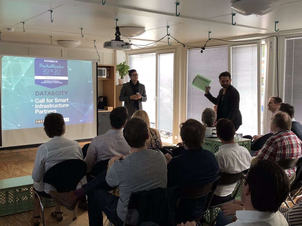 gasagde's tweet image. #PechaKucha die Zweite im @infralabberlin. Los geht's! Freuen uns auf innovative Ideen rund um Data &amp;amp; City! cc @Loclain_info, @InfiniteFingers, @IndeeWork, @ChoraCity, @civity_de, @DCbrain_feed @euref #InfraLab #läuftläuft