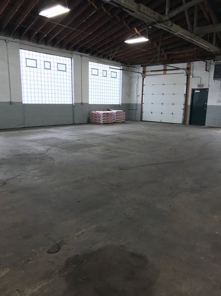 ConstructionMCA's tweet photo. The first shipment arrives at our newest location opening soon, 2001 N. Parkside in Chicago!  #chicagoconstruction #constructionchicago #openingsoon https://t.co/oa1kdmG80z