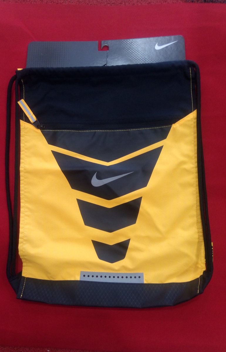 TrendyNikeSling's tweet photo. ~On-Hand &amp; Available~
💯original 💯legitseller 💯brandnew

🎟️FB PAGE: TRENDY NIKE SLING BAG
⛔️PM OR TXT ME @ 09567932148 

⚛️Nike Gymsack Laser Orange

#TRENDYNIKESLINGBAG #GATORADEPH #GATORADEBOTTLE #SPORTSBOTTLE #GYMBOTTLE #BASKETBALLBOTTLE #CYCLINGBOTTLE #NIKEBOTTLE https://t.co/zxkx0XIHS3