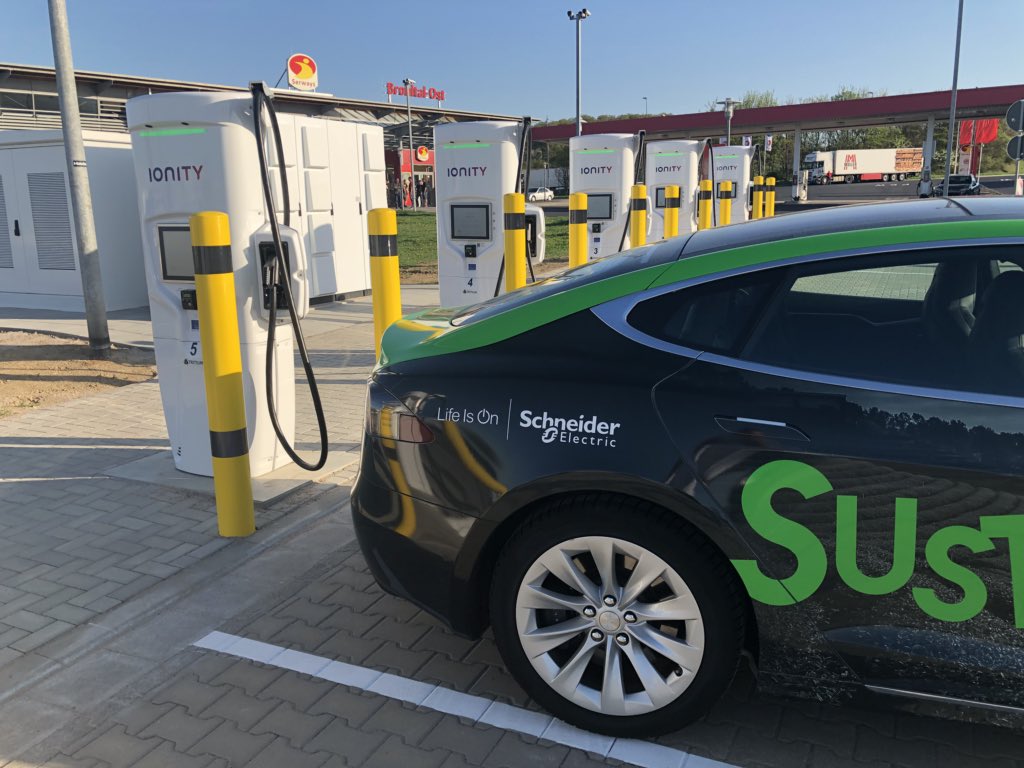 torstenraak's tweet photo. Change is in the air. Thank you @IONITY_EU @TritiumAus #EV - even though I can’t charge here, happy to see the progress 😉 @SchneiderElec https://t.co/7mCrhIkdzA