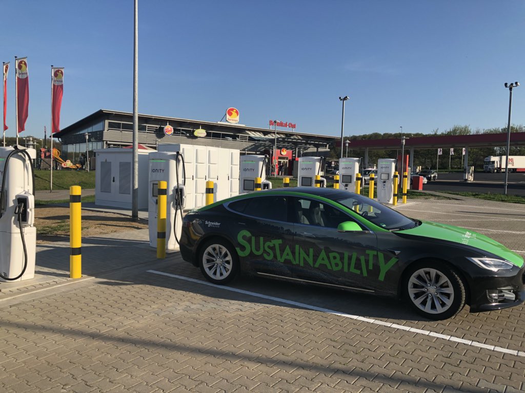 torstenraak's tweet photo. Change is in the air. Thank you @IONITY_EU @TritiumAus #EV - even though I can’t charge here, happy to see the progress 😉 @SchneiderElec https://t.co/7mCrhIkdzA