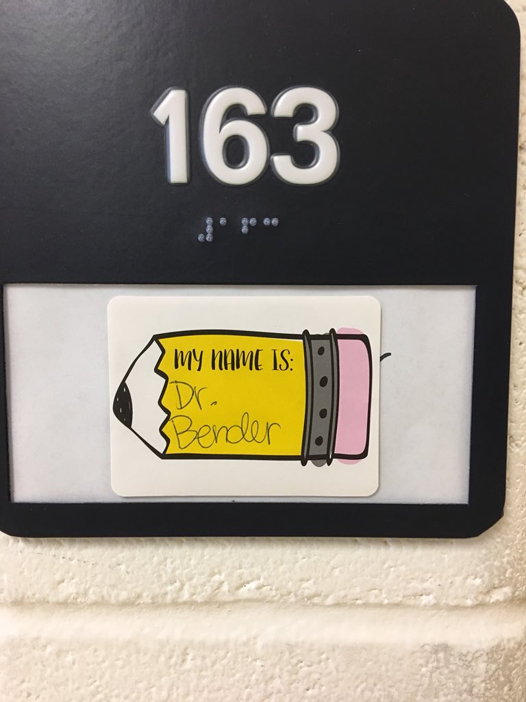 MelissaLeisner's tweet photo. And the love for @AmyBenderGN continued today when she was greeted by all of this in her classroom. Her teaching team rocks!#PKAwesome #6Silver https://t.co/E8fPWBEfRg