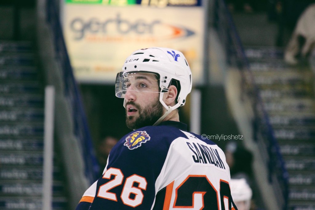 _emyshouldistop's tweet photo. The pictures I took of @Sandman2eight at the end of the season were some of my faves all year. Felt like sharing them here as well as on Instagram ☺️ https://t.co/AeYFPaKgpd