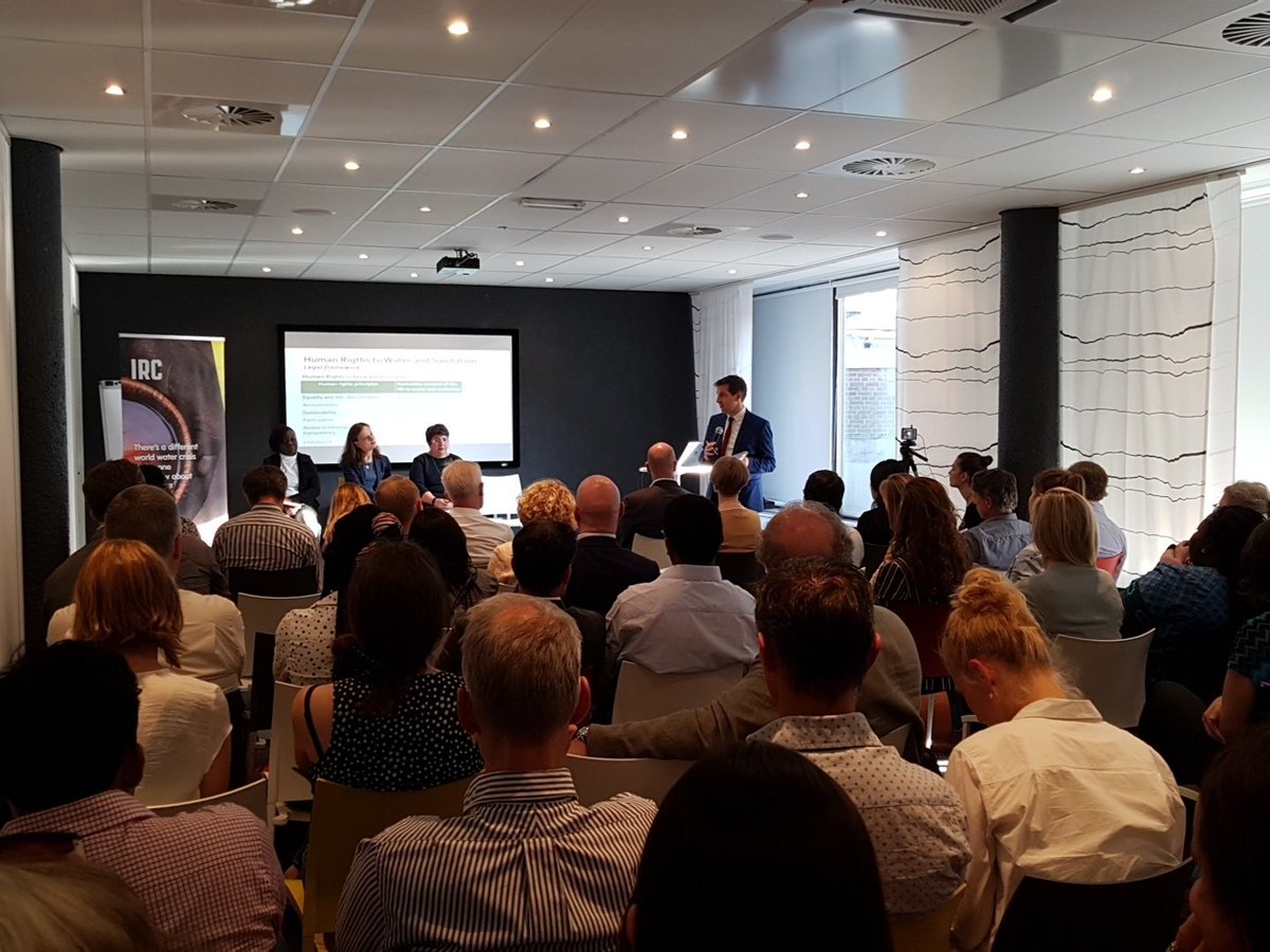 VeravdG's tweet image. #WASHDebate @SmitsStef monitoring for #leavingnoonebehind as a key focus by all the speakers. Monitoring is not only about who you reach but also the effort you put in it.@IRCWASH @SimaviNL @IGG_NL