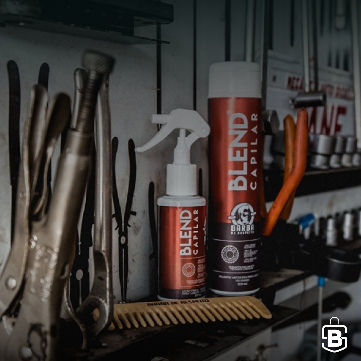 Bravestorebr's tweet photo. O Blend Capilar da Barba de Respeito veio para acabar com o medo da queda de cabelo. Conheça! https://t.co/II1TXsLNc0
#cabelo #hair #cabeludos #barbershop #bravestore #sp https://t.co/oRuYR7Ib8M